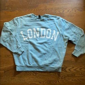 London printed crewneck NWOT